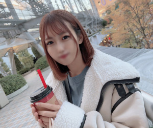 初撮影・顔出し!!明日まで限定!!保育専門学校に通う愛嬌たっぷりで可愛い彼女は実は隠れ巨乳で肉食系な専門学 生・・・そのギャップに心奪われスレンダーFカップの美体に2回連続生中出し!!