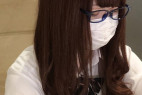 身バレを超気にしながらもお金に困って出演してしまった訳あり少女