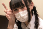 人生5回目のSEXはウルトラ敏感にて「死ぬ!もう無理!」を絶叫連呼!最後はゴムを外して生外で18才知香ちゃんに発射!