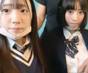 奇跡の可愛い女の子2人と夢の3P