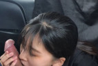 細身美乳大学生の手コキフェラ