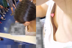 (3乳首見え)夏休み中に覗かれた女子たちの胸(胸チラ)
