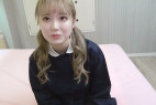 18歳超キュートな金髪ロ リータ美少 女に大量生中出し!