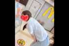 フードコートで姪っ子のおぱんちゅを撮ってしまいました