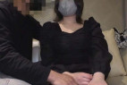 処女貫通ドキュメント「恥ずかしさ隠しにふざけてみるが結局おじに膜を破られ知らずに中に注がれる」
