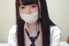 SNSで話題を集めている18歳。怯えながら処女喪失までの一部始終。