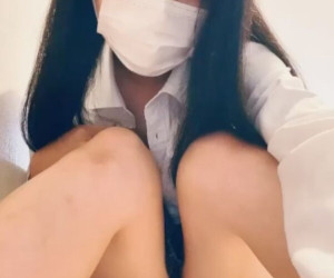 アイドル系な可愛い子の自撮りオナ♡丸出しエロ配信!