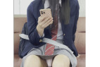 ミニ過ぎるJKと電車で対面パンチラ